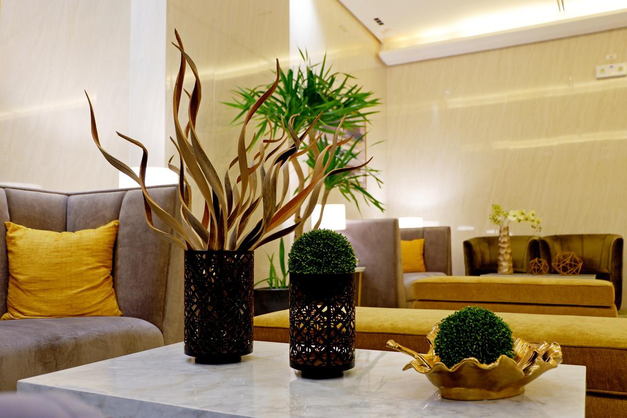 Travellers 101 Condo Near Manila Airport Exterior photo