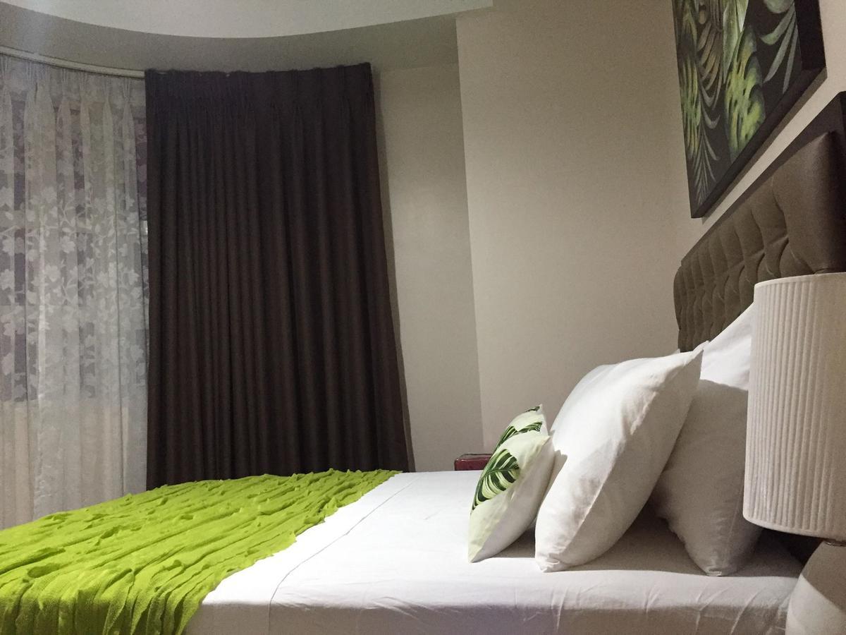 Travellers 101 Condo Near Manila Airport Exterior photo